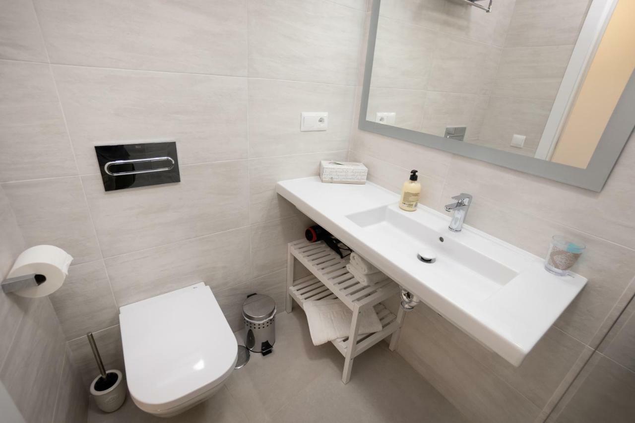 Apartamentos Mombasa 2 planta Nerja Exterior foto